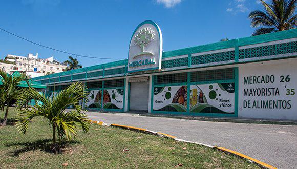 Mercado mayorista de alimentos (Mercabal) de 26 y 31