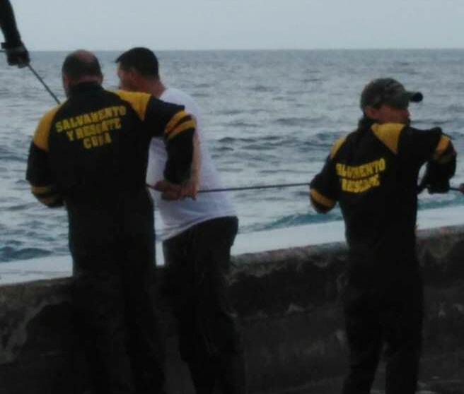 Lamentable accidente en aguas del malecón habanero